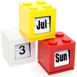 lego desktop calendar
