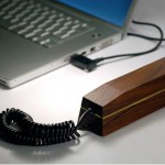 Sylish Gadgets – The Hulger Pappa Wooden VoIP Phone