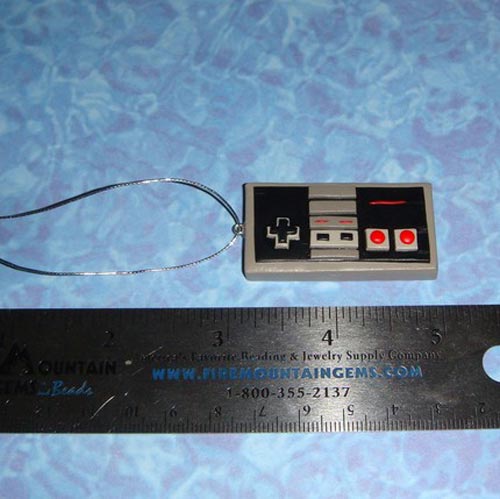 nes-controller-decoration2 NES Controller Christmas Decoration