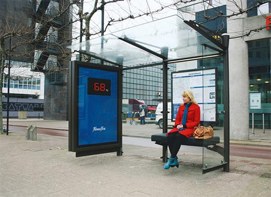 bus-stop-scales_2 Bus Stop Measures Your Weight
