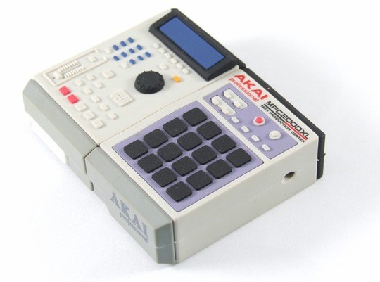 usb-drive_2 Mini Sampler and Drum Machine USB Flash Drives