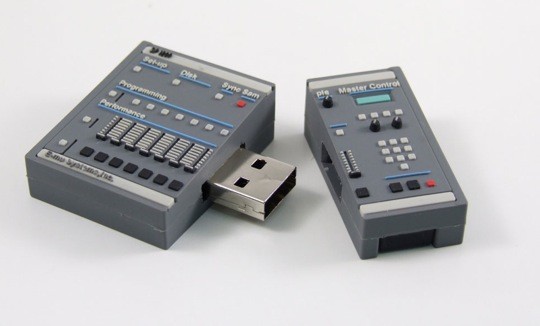 usb-drive_3 Mini Sampler and Drum Machine USB Flash Drives