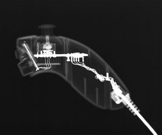 x-ray-game-console_2 X-Rayed Game Consoles