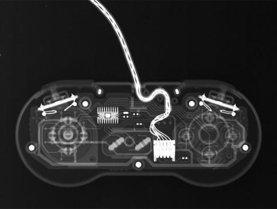 x-ray-game-console_3 X-Rayed Game Consoles