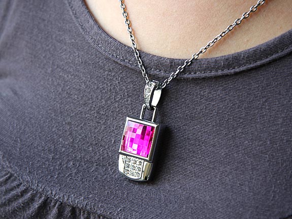 jewel-necklace-usb-drive_2 Jewel Necklace USB Drive
