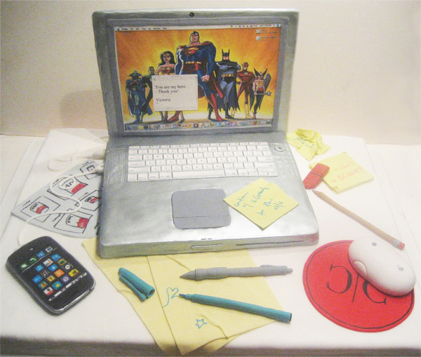 macbook-pro-cake