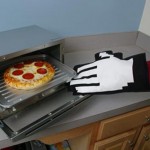 8-Bit Oven Mitt