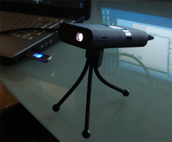 Win A 3M MPro 120 Pocket Video Projector In Our Christmas Giveaway