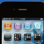 More Lawsuits Filed Against Apple Over iPhone 4 Reception Issues