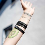 Cheap Lens Bracelets Are The Perfect Gift For The Camera Obsessed