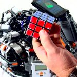 Lego CubeStormer II Solves Rubik’s Cube In Less Than 5.5 Seconds (video)