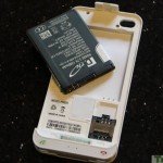 iPhone 4 Vooma Peel PG92 Case Provides Dual Sims Support