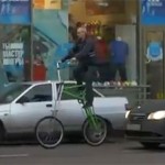 Transformer Bike Allows You To Rise Above Traffic (video)