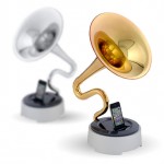 Trumstand Passive Amplifier iPhone Dock