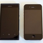 Nokia Lumia 800 vs iPhone 4S Browser Test (Video)