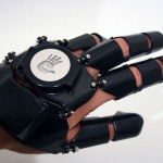 Innovative Glove One, 3D Printed Cellphone (video)