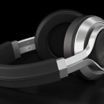 Logic 3 Ferrari Cavallino T350 Headphones And Scuderia FS1 Bluetooth Speaker Dock