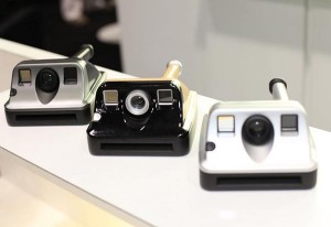 Polaroid Brings Back Instant Cameras With the PIC 1000