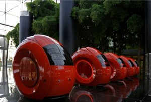 Santander Bank Has Robot Tour Guides