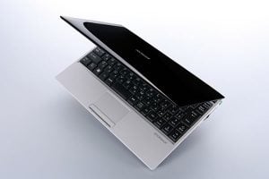Epson Endeavor Na03 Mini Netbook Announced