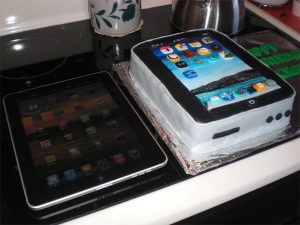The iPad Birthday Cake
