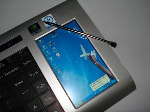 Commodore Invictus Keyboard PC