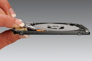 Hitachi Unveils New 7mm Thick Laptop Hard Drives