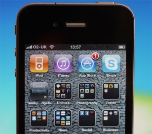 Potential Fix For iPhone 4 Reception Issues?