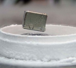 xenon difluoride battery