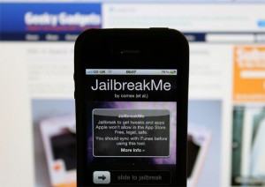 Apple Investingating iPhone 4 Jailbreak Exploits