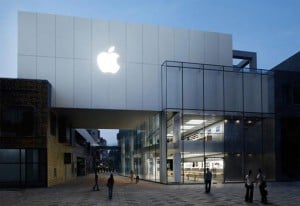 Apple Sells 100,000 iPhone 4s In China In First 4 Days
