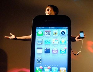 Awesome iPhone 4 Halloween Costume