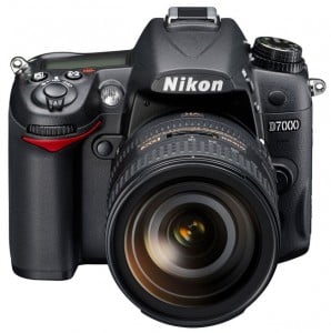 Nikon D7000 Gets Unboxed (Video)