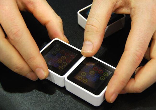 Sifteo block