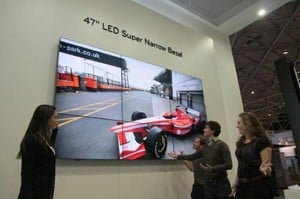 LG's New 47 Inch LED Super Narrow Bezel Display