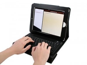 Bluetooth Keyboard iPad 2 Case