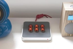 Recycled Apple TV 1 Nixie Clock
