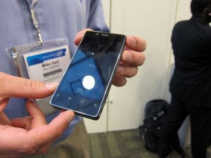 Intel Shows Off Medfield Android Gingerbread Smartphone
