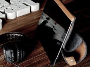 Tilt-iPad Heritage case