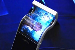 Samsung To Launch Smartphones With Flexible Displays In 2012