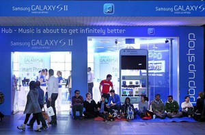 Samsung Ambushes Apple's iPhone 4S Launch In Sydney