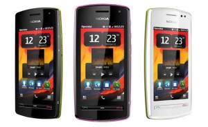 Nokia 600