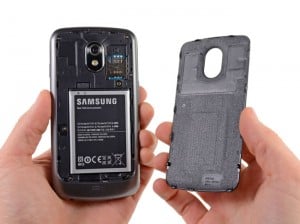 Samsung Galaxy Nexus Gets Taken Apart