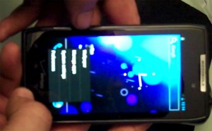 Android 4.0 ICS Ported To Droid RAZR (Video)
