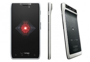 White Droid RAZR Lands On Verizon