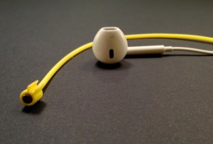 Zipi Magnetic Earbud Strap