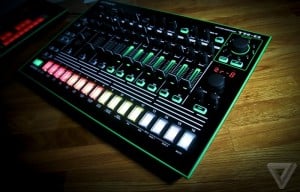 Roland TR-8