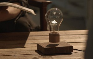 Flyte Levitating Light