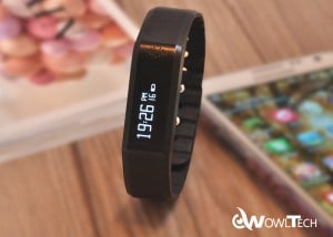 MotivBand Fitness Tracker