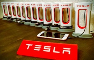 Mini 3D Printed Tesla Smartphone Supercharger
